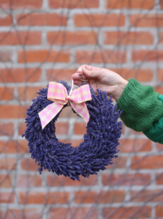 Wianek Lawendowy z różową kokardą